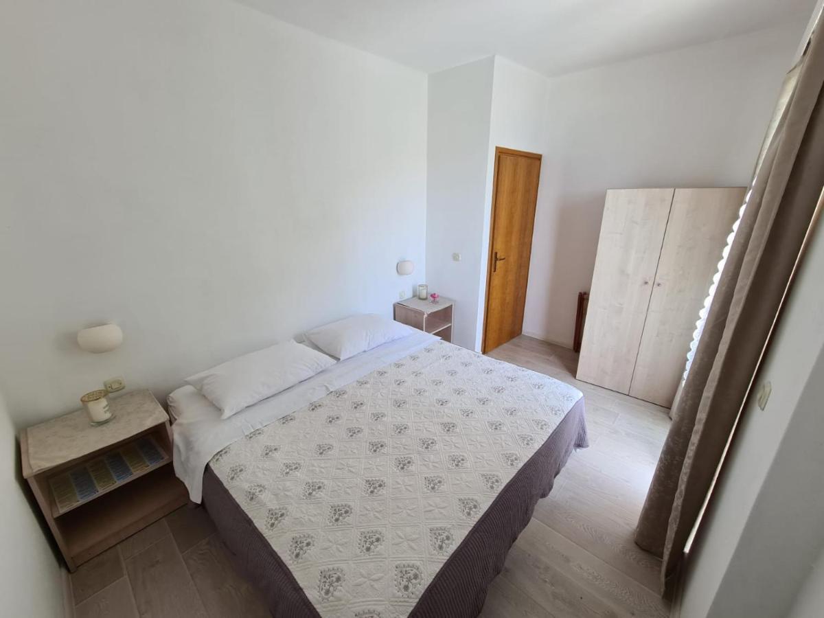 Apartments Adrion Drasnice Esterno foto